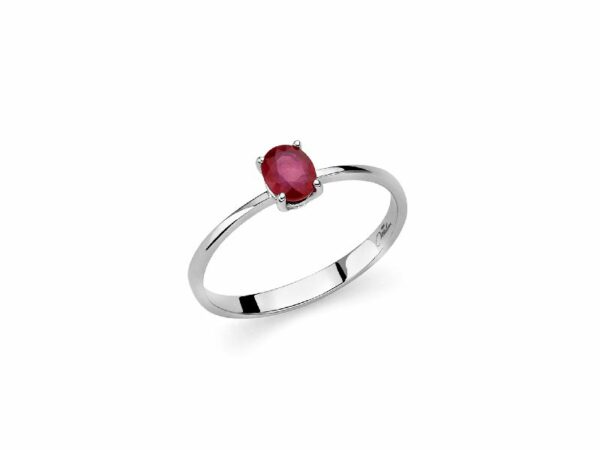 Anello con diamante naturale