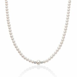 Collana di perle Oriente con due sfere in oro bianco intagliate