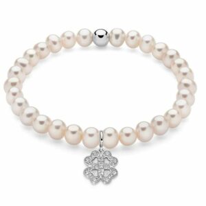 Bracciale di perle con ciondolo quadrifoglio in argento