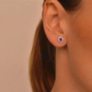 Orecchini in argento con zirconi rubino