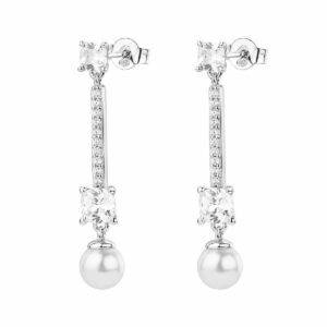 Orecchini pendenti in argento rodiato 925‰ con perle di conchiglia e cubic zirconia.