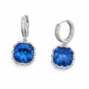 Orecchini creola in brass rodiato con zirconi clear e pendente in cristallo carrè sapphire con frame increspato