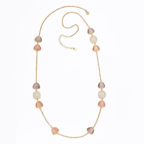Collana catenina in brass dorato intervallata da cat eye rose e violet con elementi in pavè di zirconi clear  - misura regolabile