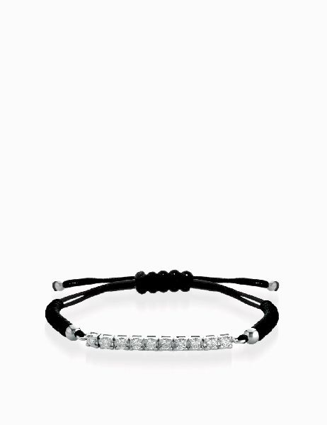 bracciale con laccio nero in oro bianco e bacchetta di diamanti