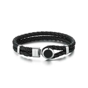 Bracciale in pelle di colore nero con elementi in acciaio 316L e onice nera satinata. 
Misura: 195