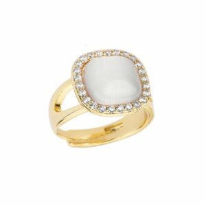 Anello top carr&egrave; in cat eye bianco con frame in brass dorato e zirconi clear