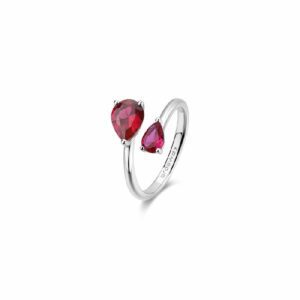 Anello in argento rodiato 925&permil; con pear cubic zirconia colore ruby.