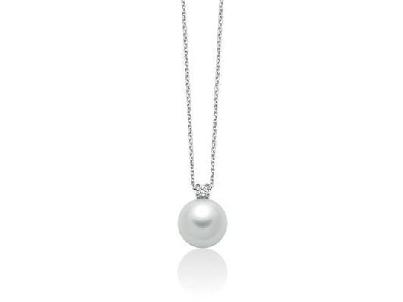 Collana girocollo con pendente in perle