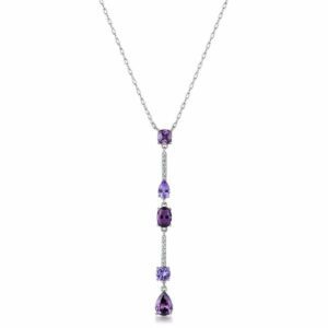 Collana girocollo in argento rodiato 925&permil; e pendente con cubic zirconia chiari e cubic zirconia colore amethyst.