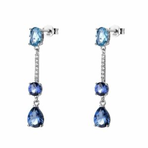 Orecchini pendenti in argento rodiato 925&permil; con cubic zirconia chiari e cubic zirconia colore sapphire.
