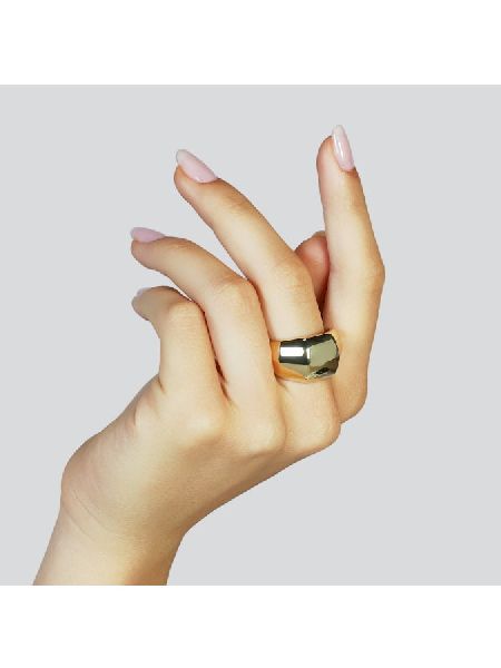 Anello a fascia dorato