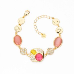 Bracciale centrale in brass dorato con cat eye rosa, lampone,verde detox, pavè di zirconi clear ed
elementi martellati - Misura Regolabile
