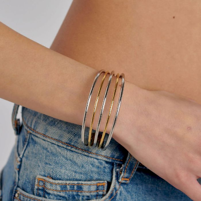 Bracciale rigido in acciaio 316L e finitura pvd oro 14K