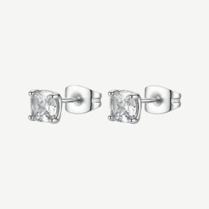 Orecchini a lobo in acciaio 316L con cushion cubic zirconia.