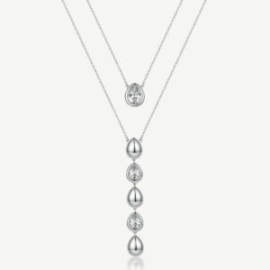 Collana multifilo in acciaio 316L, con pendente lungo con elementi a goccia, puntoluce e cubic zirconia.