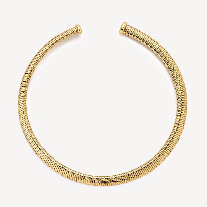 Collana choker in acciaio 304 e finitura pvd oro 14K, con catena tubogas.