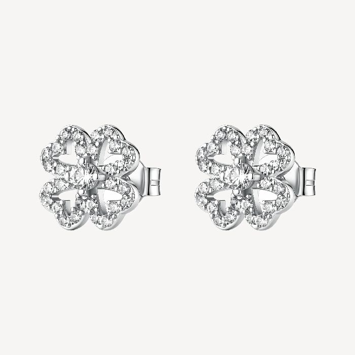 Orecchini a lobo in argento rodiato 925‰ a forma di quadrifoglio, con cubic zirconia.