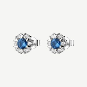 Orecchini a lobo in argento rodiato 925‰ a forma di fiore, con cubic zirconia chiari e cubic zirconia colore sapphire.