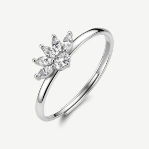 Anello regolabile in argento rodiato 925&permil; a forma di fiore con cubic zirconia.