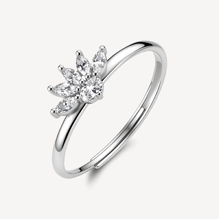 Anello regolabile in argento rodiato 925‰ a forma di fiore con cubic zirconia.